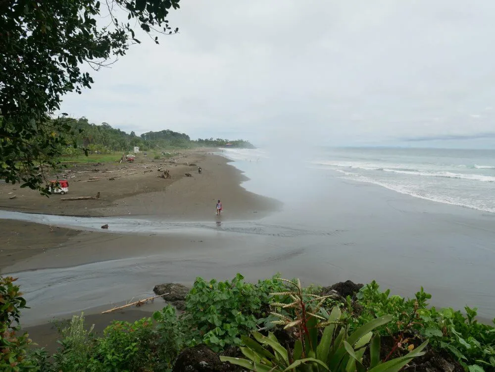 Playas En Bahía Solano