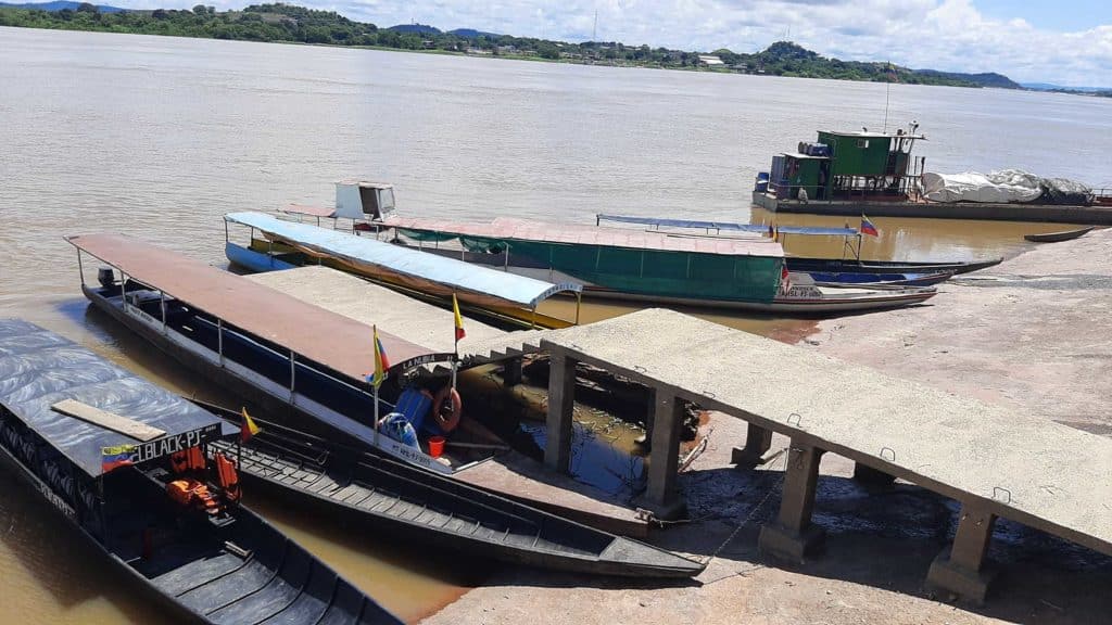 Muelle Sobre El Rio Orinoco