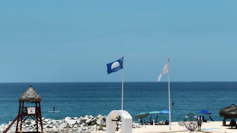 Playa Bandera Azul (blue Flag Beach)